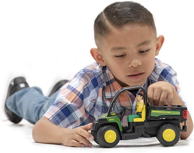 John Deere Gator XUV855D with Driver