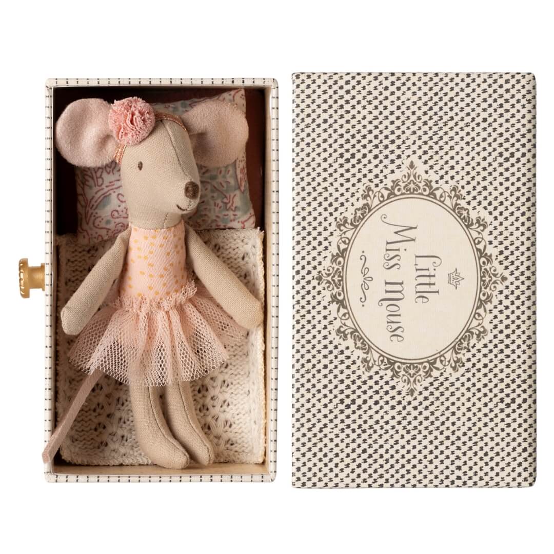 Dance Mouse in Daybed, Little Sister