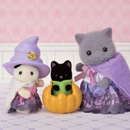 Calico Critters Halloween Surprise Party Set - Little Pickles Toy Store