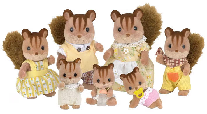 Calico Critters Walnut Squirrel Family