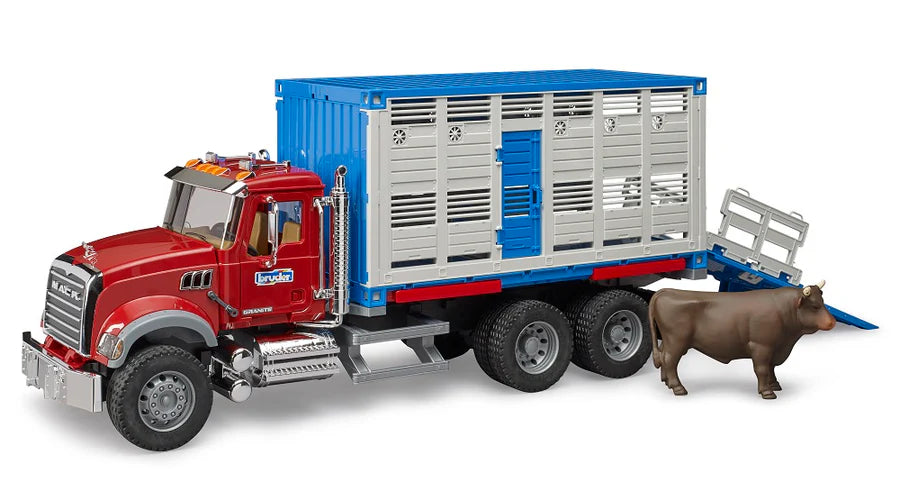 MACK Granite Cattle Transport with Cattle