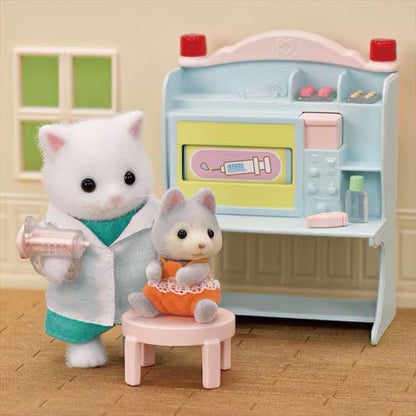 Calico Critters Village Doctor Starter Set - Little Pickles Toy Store