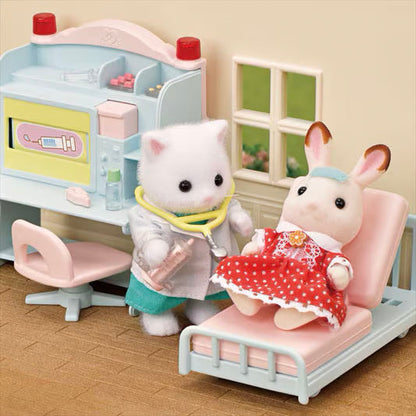 Calico Critters Village Doctor Starter Set - Little Pickles Toy Store