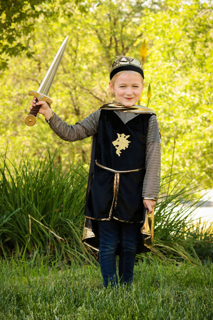 Silver Knight Set With Cape & Crown - Little Pickles Toy Store