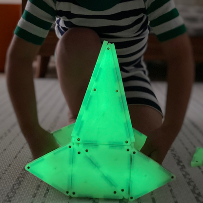 Magna-Tiles Glow 16-Piece Set - Little Pickles Toy Store
