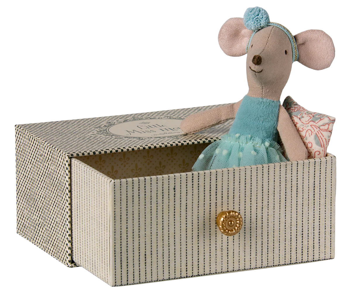 Dance Mouse in Day Bed - Little Sister
