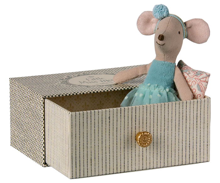 Dance Mouse in Day Bed - Little Sister