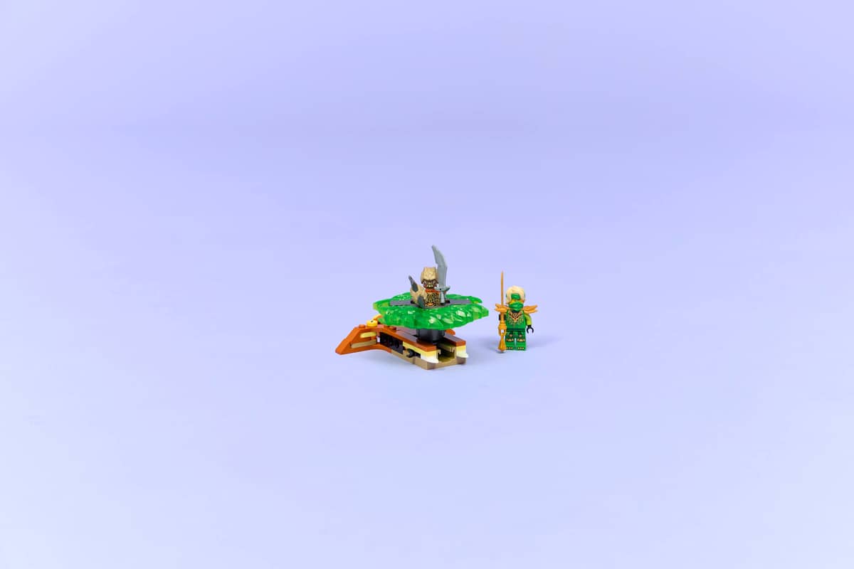 LEGO Ninjago: LLoyd vs Earth Monster Spinner