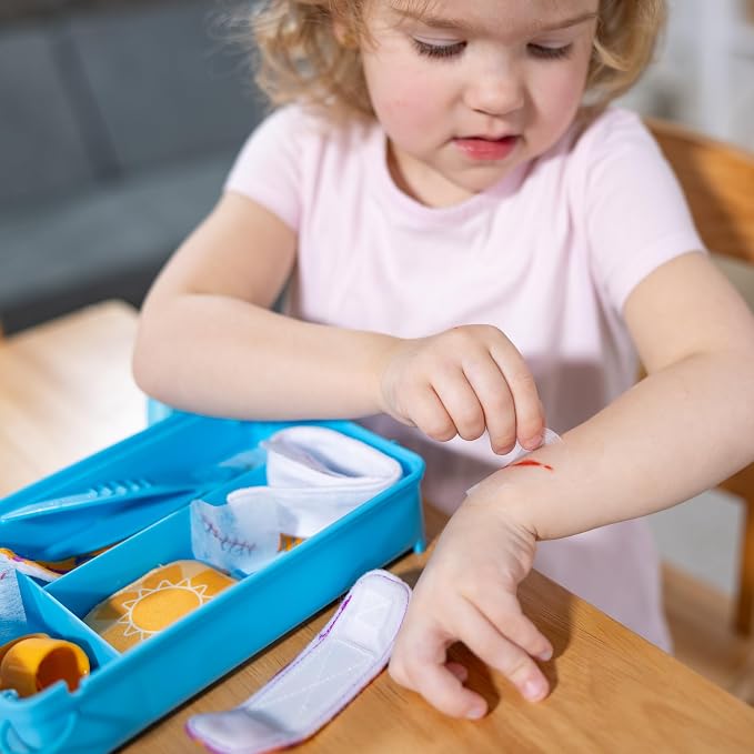 Melissa and Doug Boo-Boos & Bandages Play Set