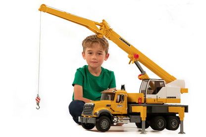 MACK Granite Liebherr crane truck