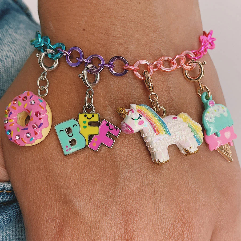 CHARM IT! - Rainbow Chain Bracelet