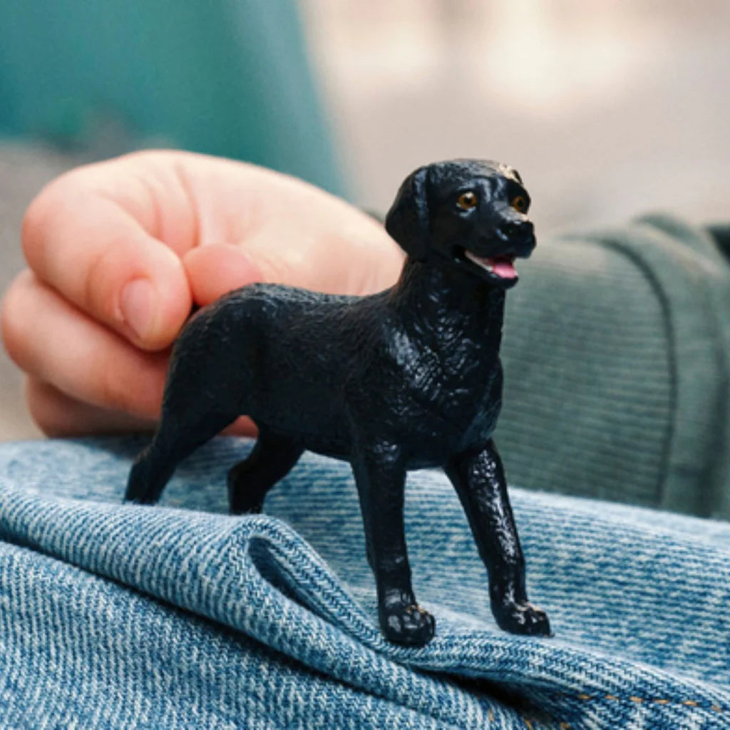 Schleich Black Labrador Retriever Female #14923