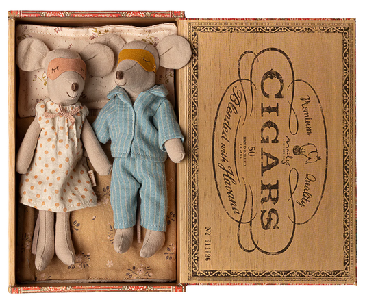 Maileg Mum & Dad Mice in Cigar Box