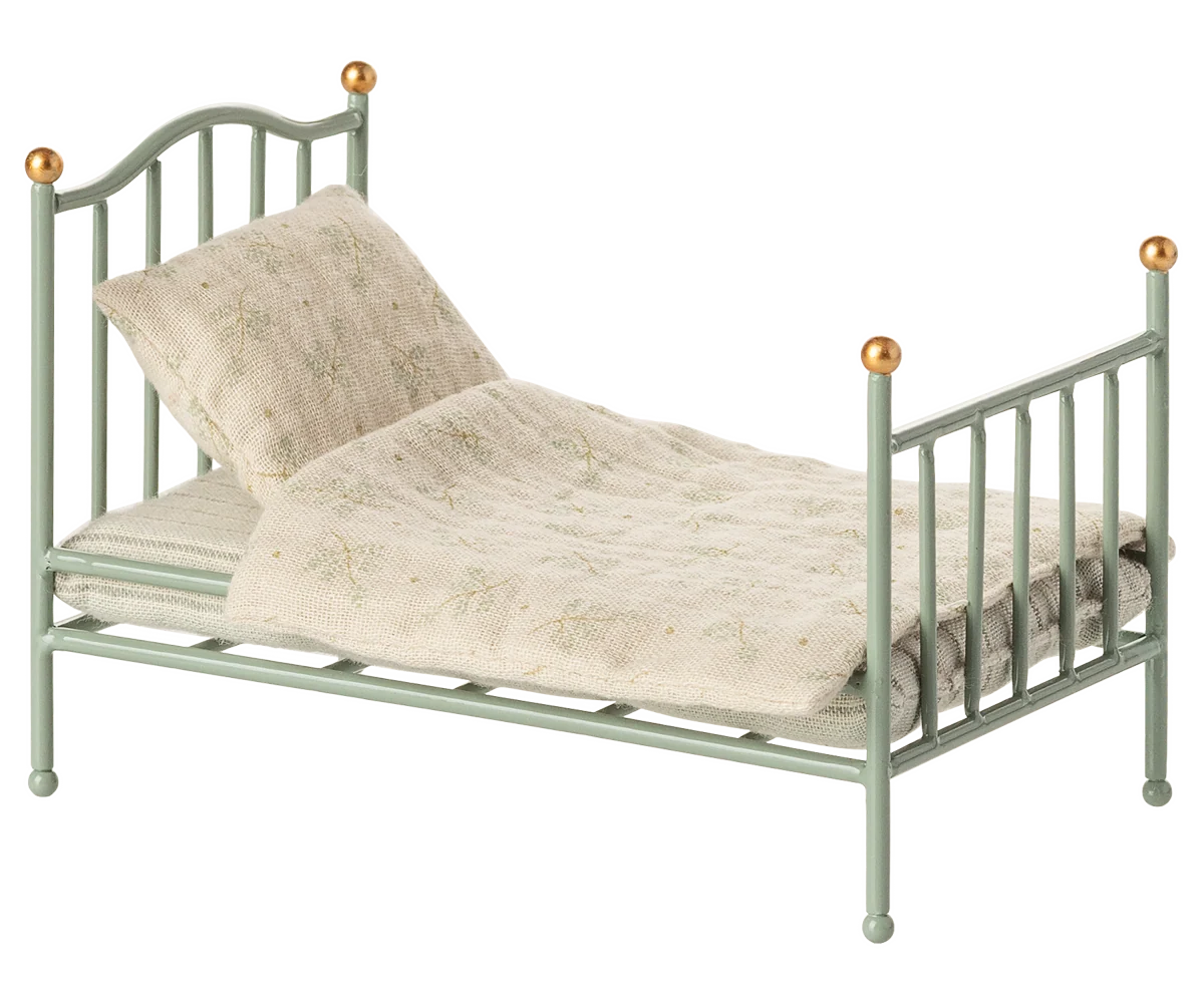 Maileg Vintage Bed, Mouse - Mint