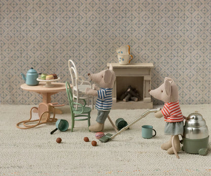 Maileg Vacuum Cleaner, Mouse