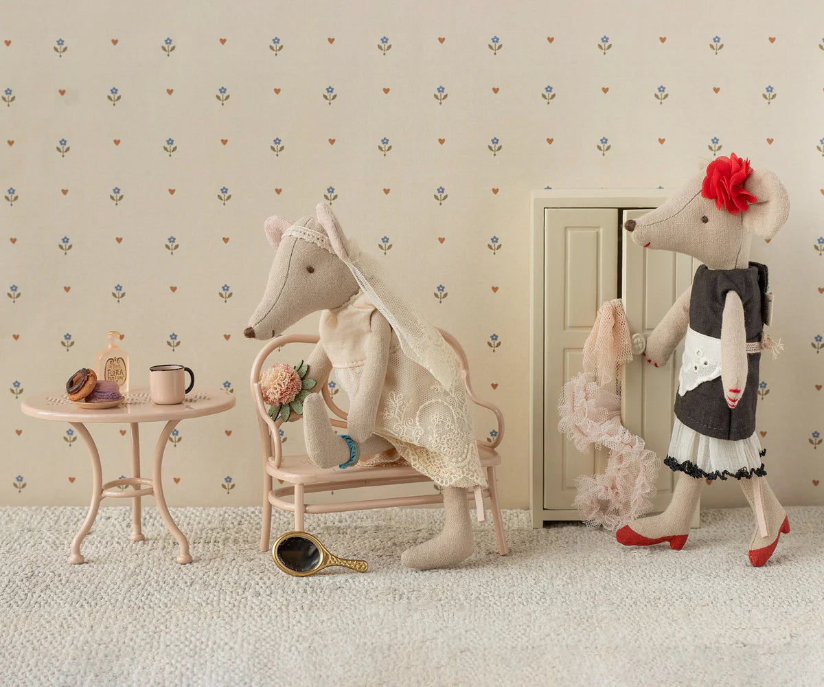 Maileg Beautician Mouse, Mum #17-6304