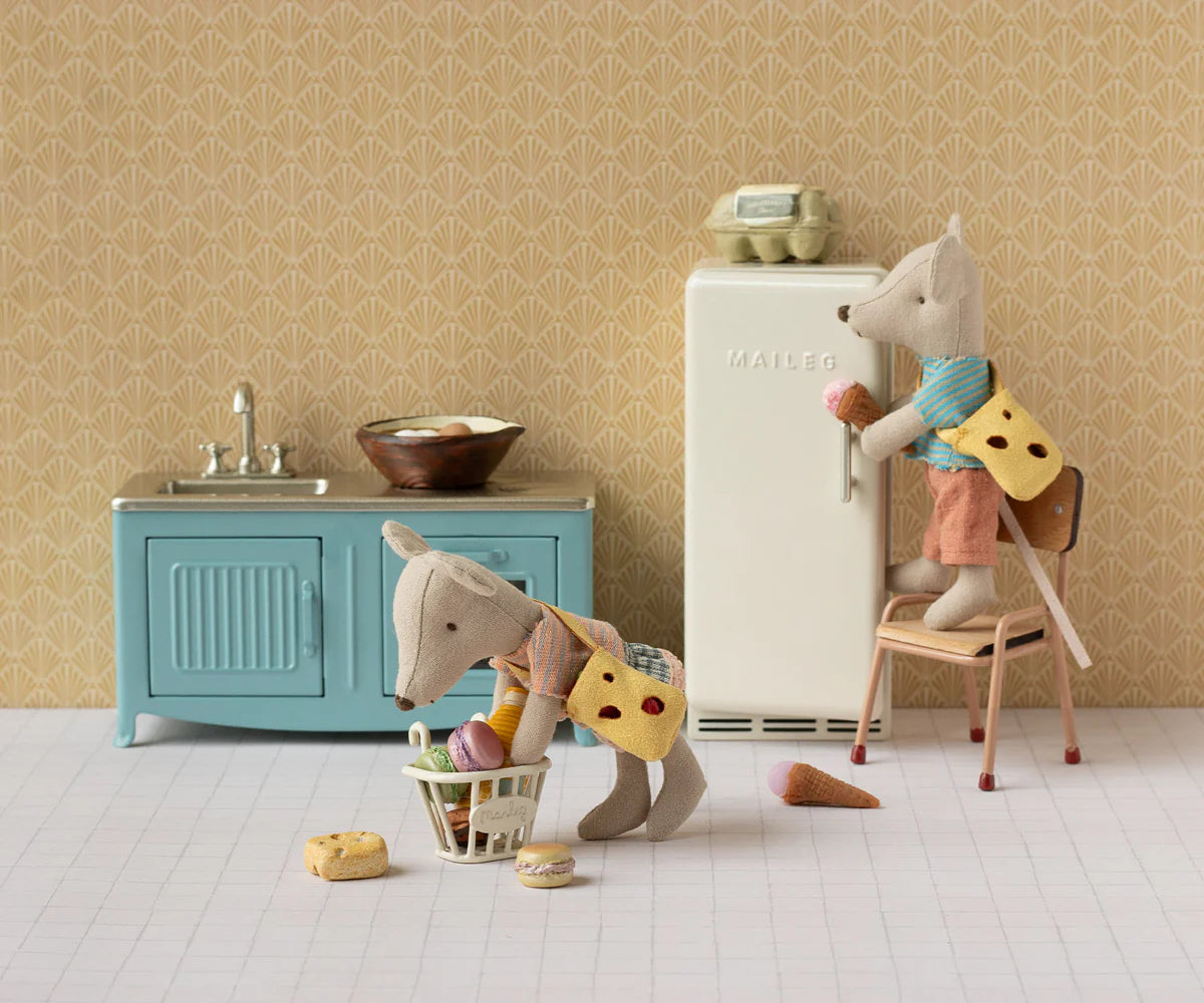 Maileg Little Sister Mouse with Bag