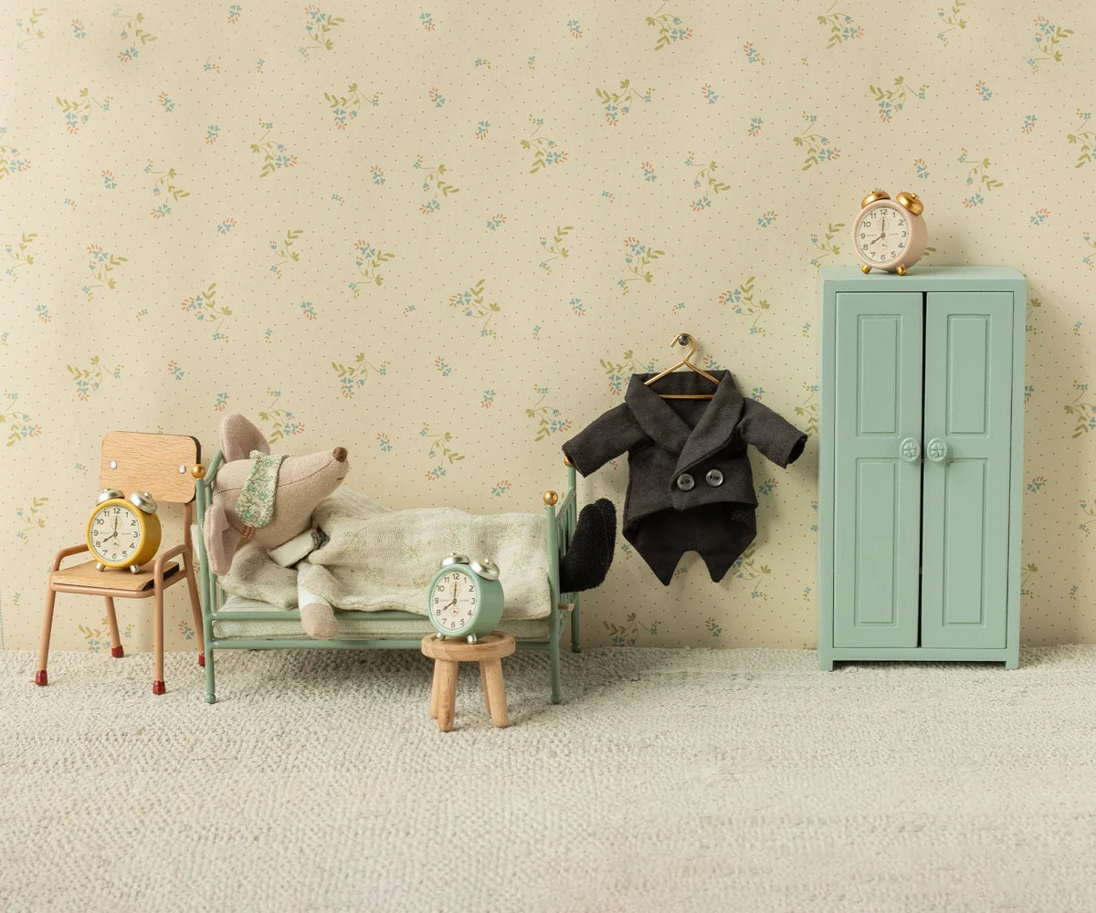 Maileg Vintage Bed, Mouse - Mint