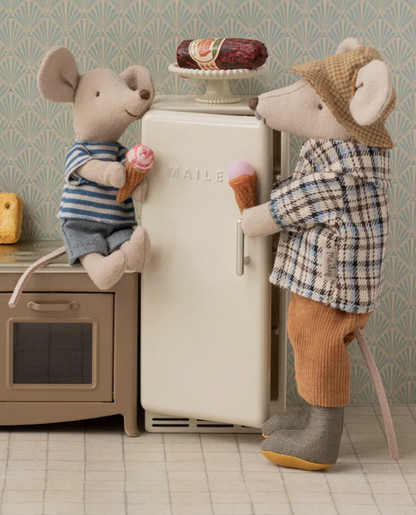 Grandad Mouse